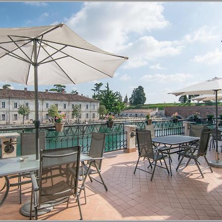 Fiori Sull'Acqua Apartments Peschiera del Garda Exterior foto