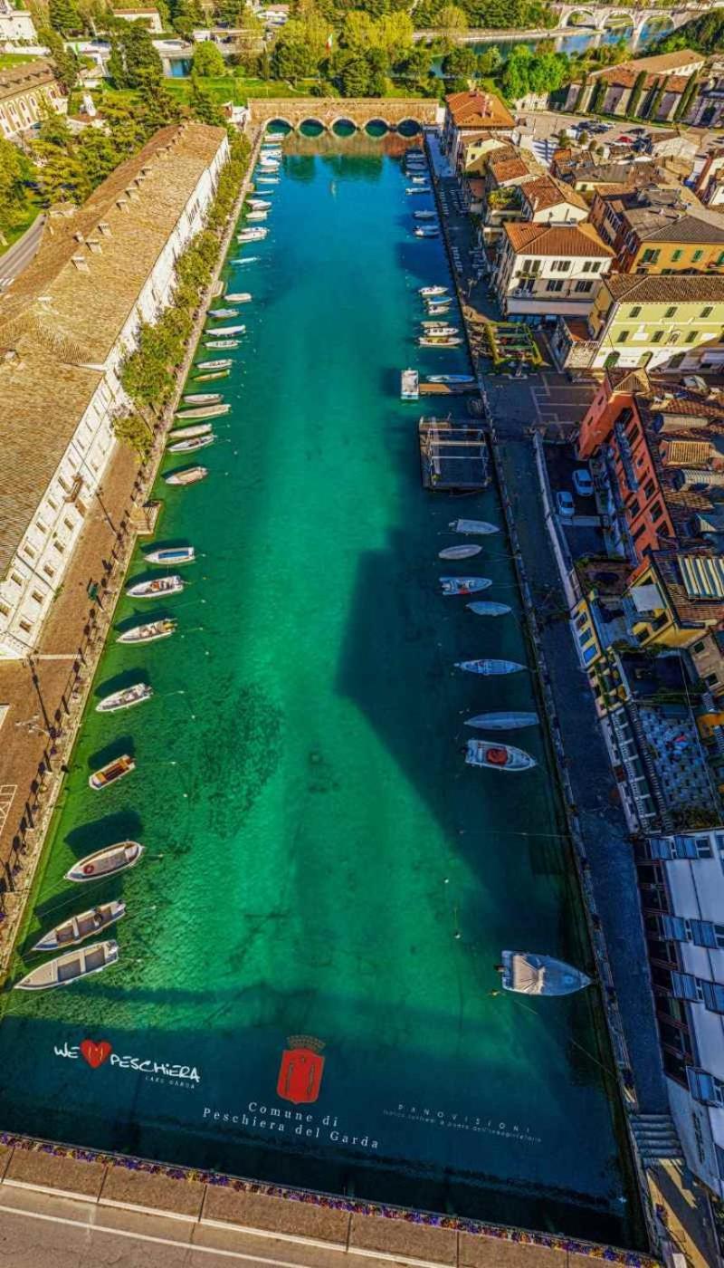 Fiori Sull'Acqua Apartments Peschiera del Garda Exterior foto